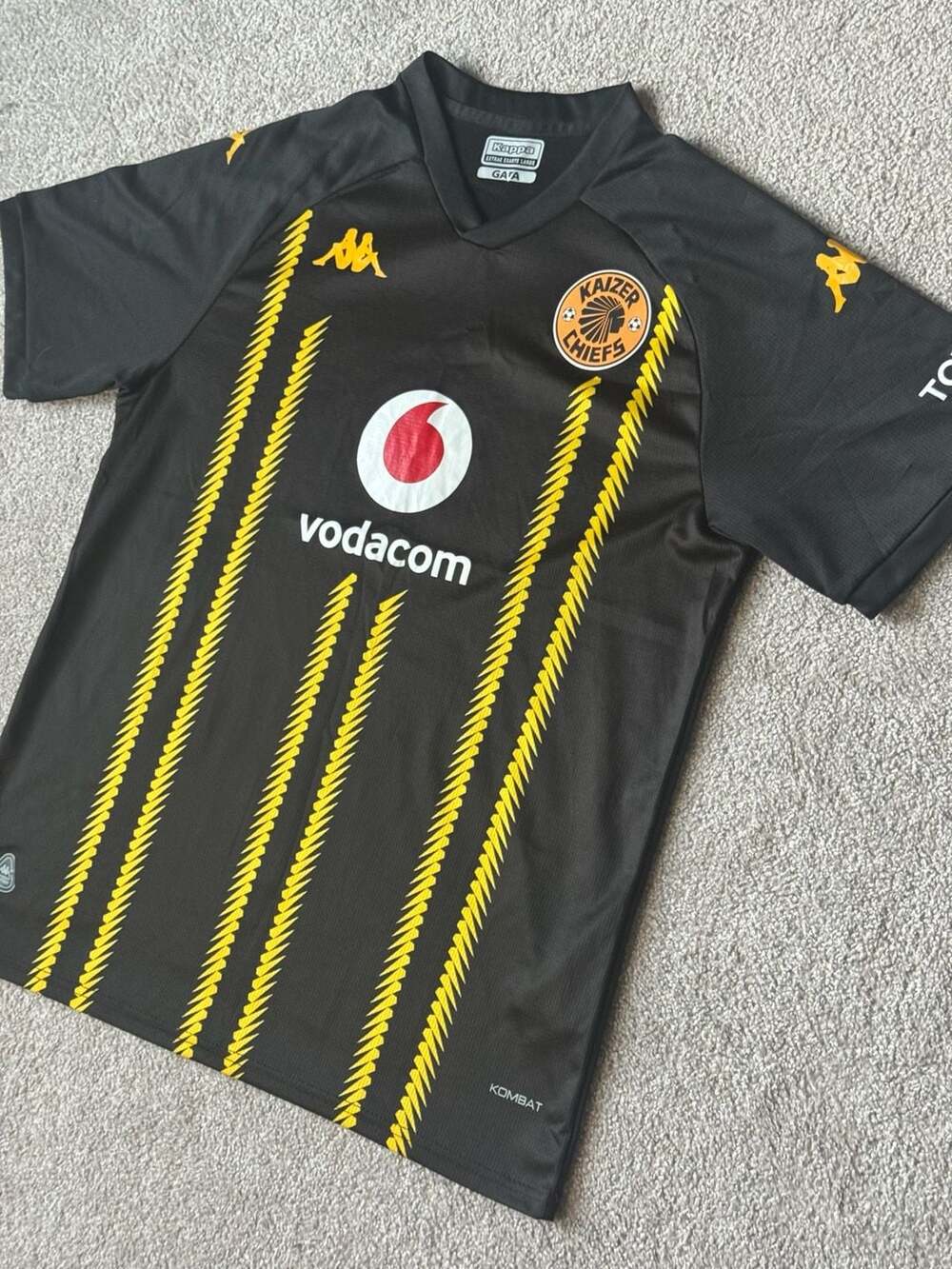 Kappa Kaizer Chiefs 2024-25 Kombat Away Jersey